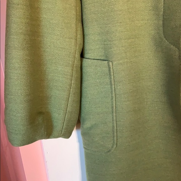 Georgio Armani made in Italy Green Wool Coat. - Picture 4 of 6